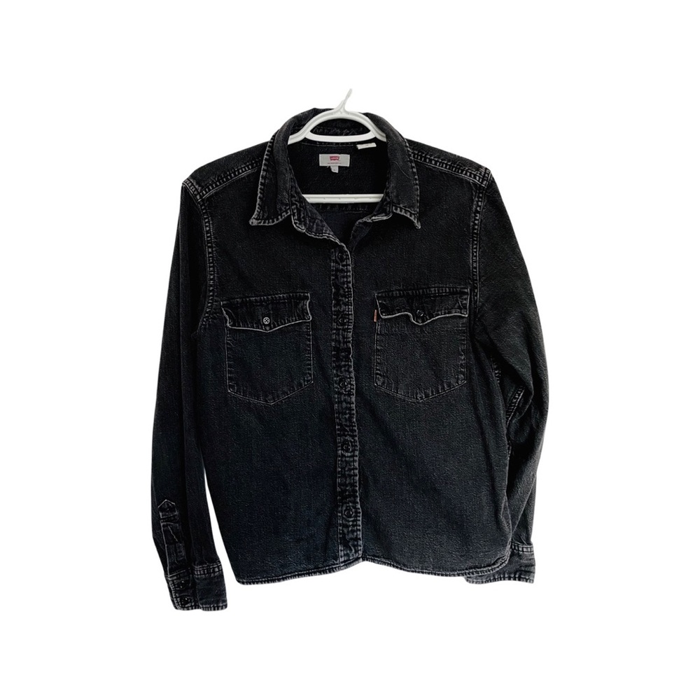 Levi’s shirt